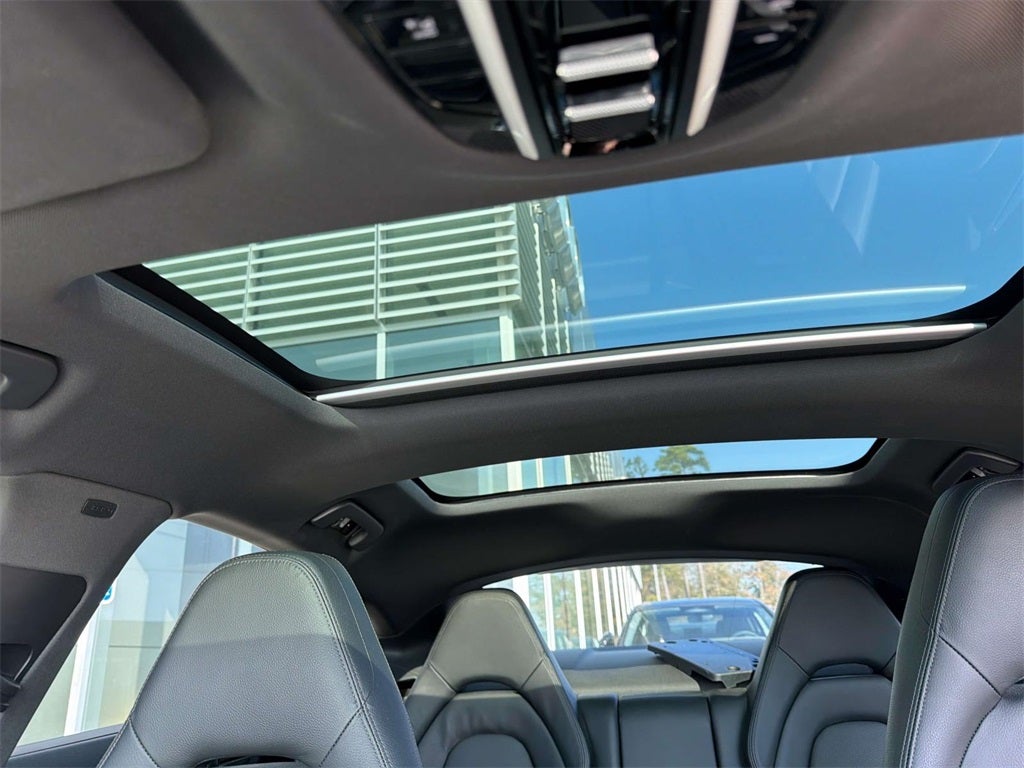 2018 Porsche Panamera 4