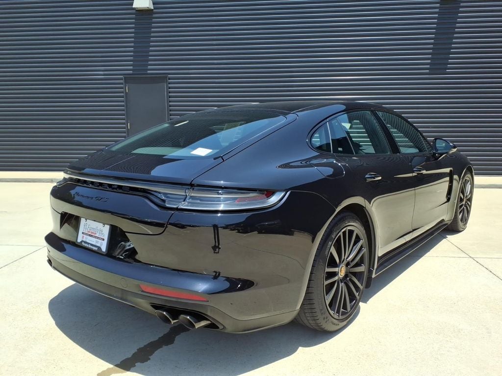 2022 Porsche Panamera GTS