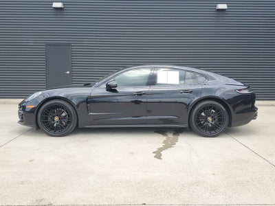 2023 Porsche Panamera 4 Platinum Edition