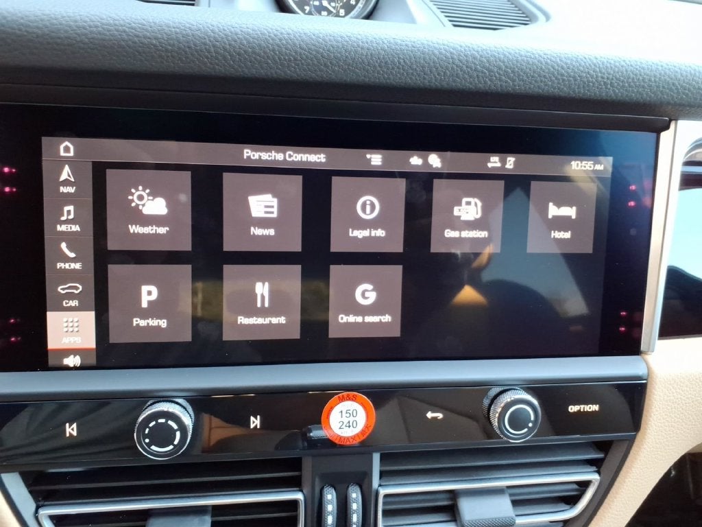 2026 Porsche Macan Base