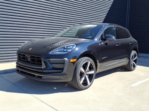 2025 Porsche Macan Base