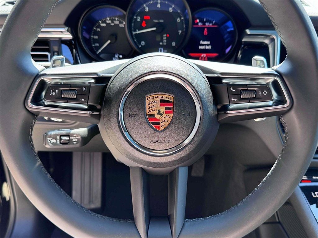 2025 Porsche Macan AWD