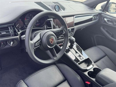 2025 Porsche Macan AWD