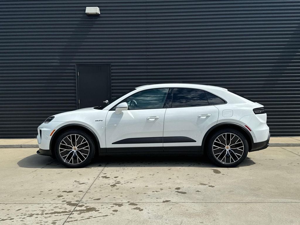 2024 Porsche Macan Electric 4