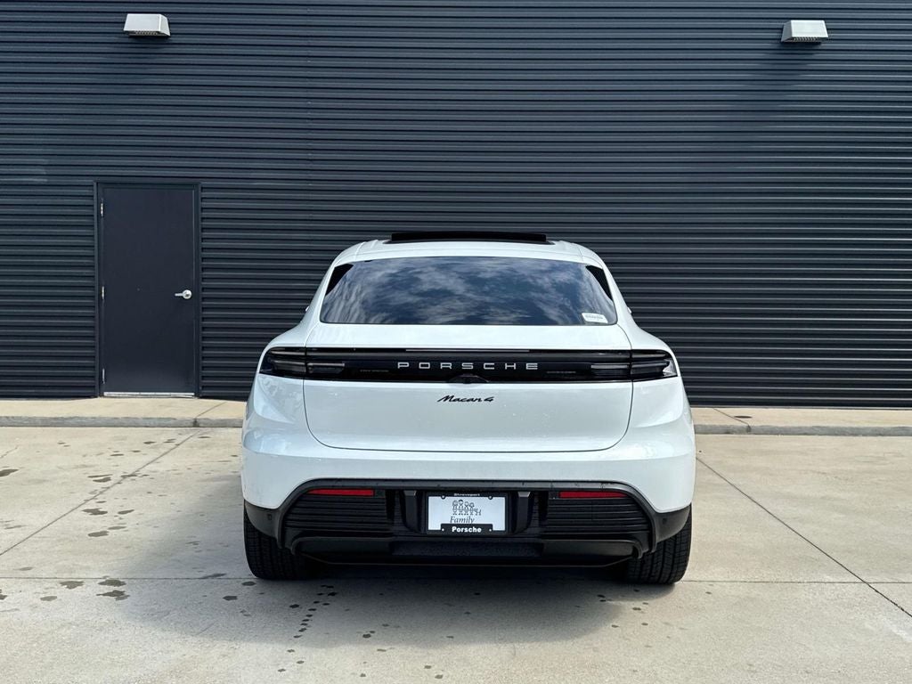 2024 Porsche Macan Electric 4