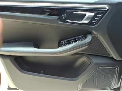 2023 Porsche Macan S