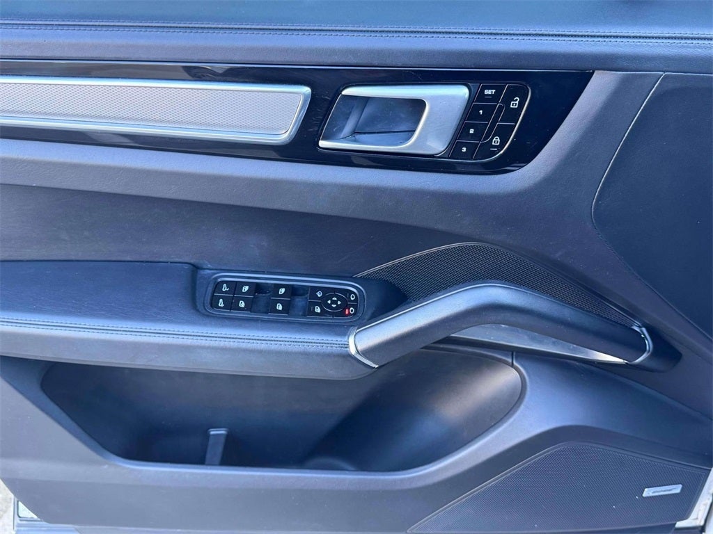 2020 Porsche Cayenne Coupe Turbo