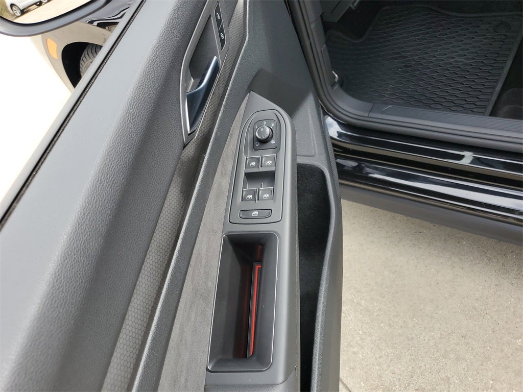 2024 Volkswagen Golf GTI 2.0T S