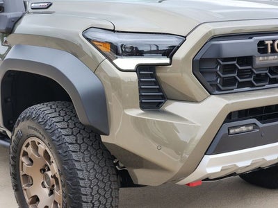 2025 Toyota Tacoma i-FORCE MAX Tacoma Trailhunter