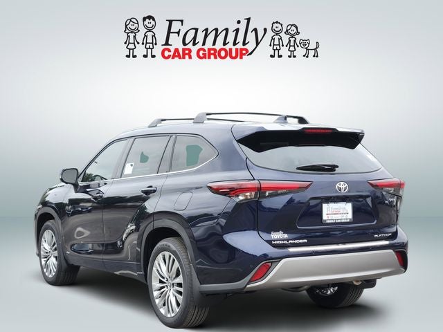 2026 Toyota Highlander Hybrid Platinum