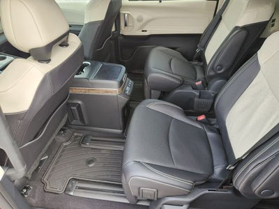 2026 Toyota Sienna Platinum
