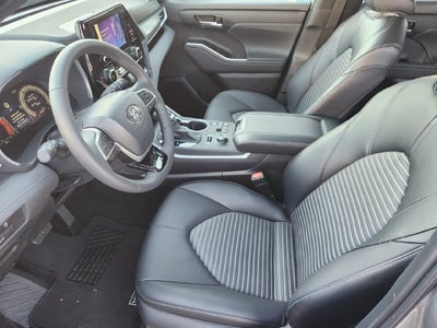2026 Toyota Highlander XSE