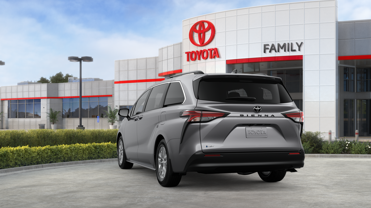 2026 Toyota Sienna LE