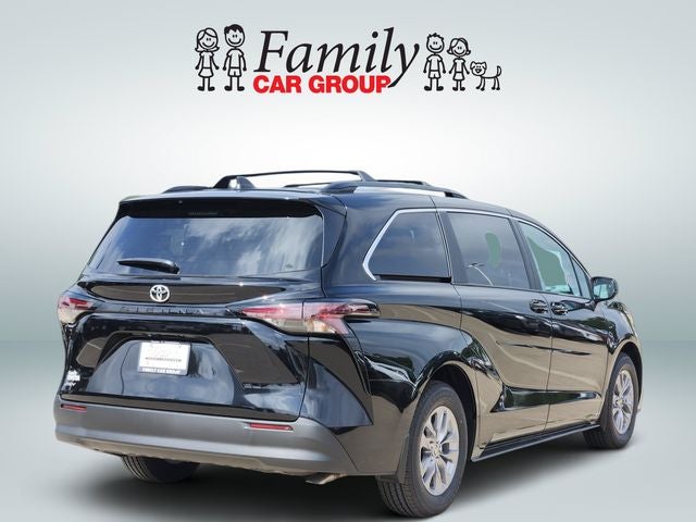 2026 Toyota Sienna LE