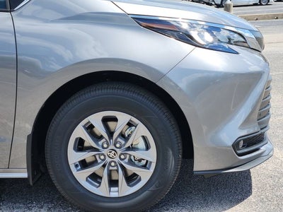 2026 Toyota Sienna XLE