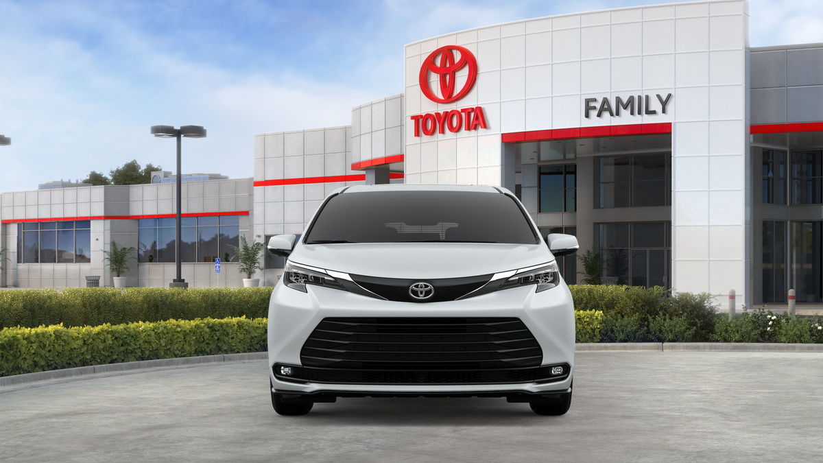 2026 Toyota Sienna XLE