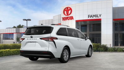 2026 Toyota Sienna XLE