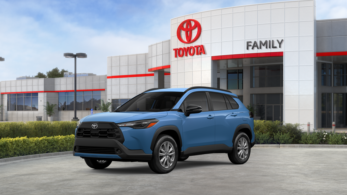 2026 Toyota Corolla Cross LE FWD's photo