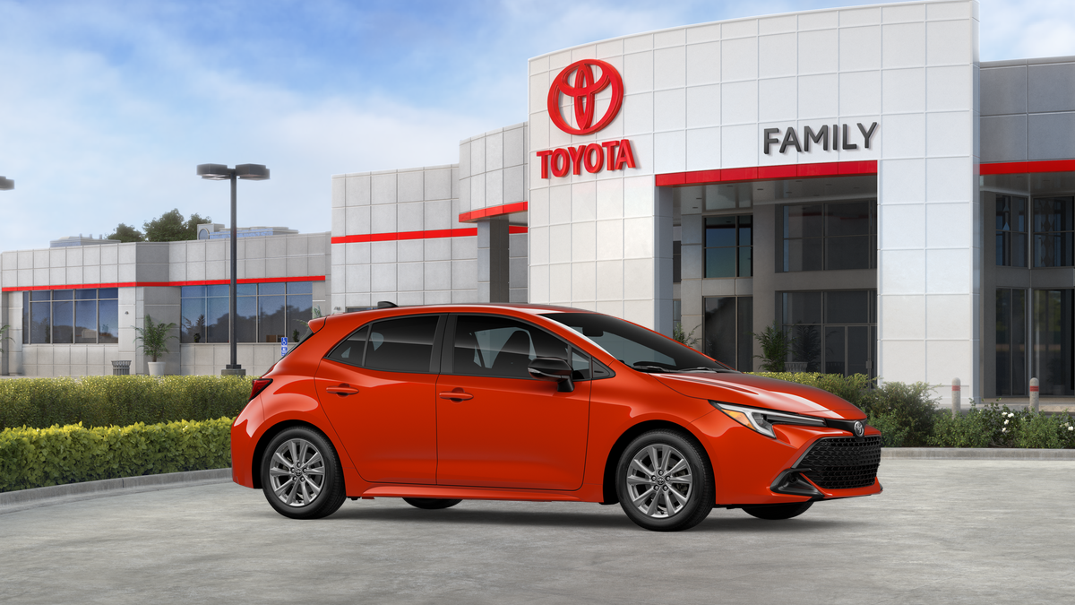 2026 Toyota Corolla Hatchback SE
